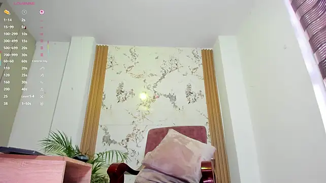 MontserratMarie live webcam