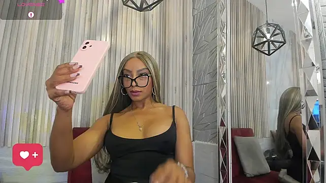 BriannaChelsea live webcam