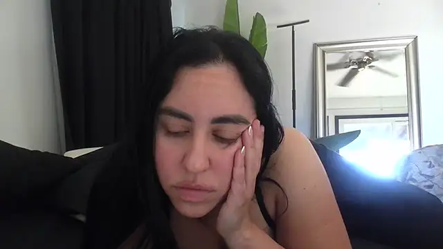 WetFlower69 live cam on StripChat