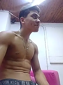 NikoHot_anatole live cam on StripChat