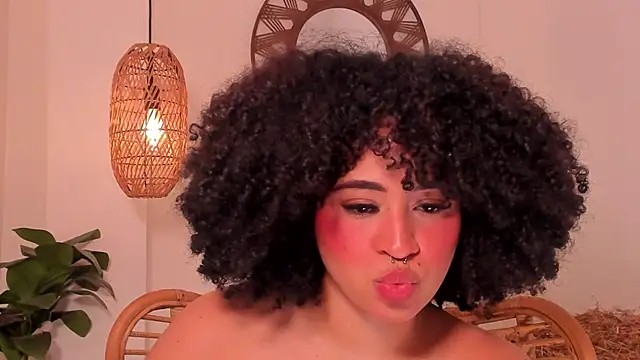 Nikki_Rousmel webcam