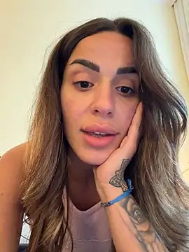 Webcam Model(-Alisa) is live