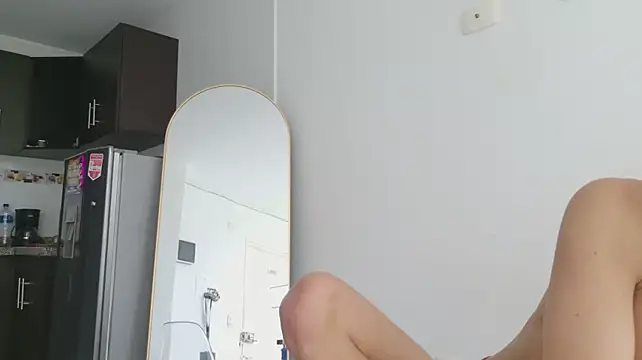 grey___27 live cam on StripChat
