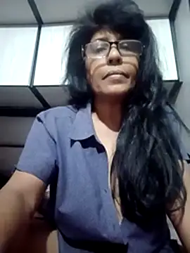 MsAttitude live cam on StripChat