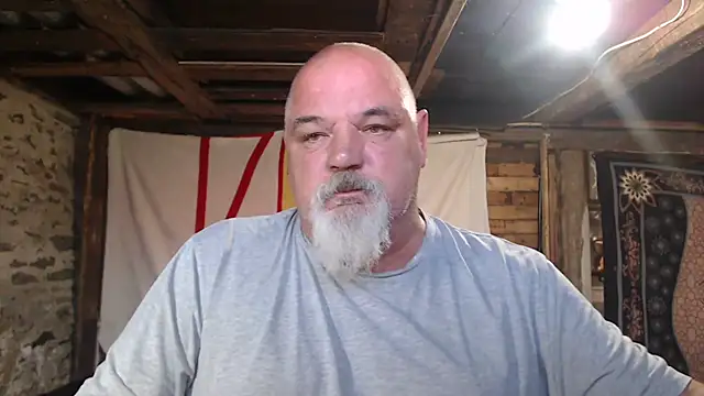 Newfiesausage1972 webcam