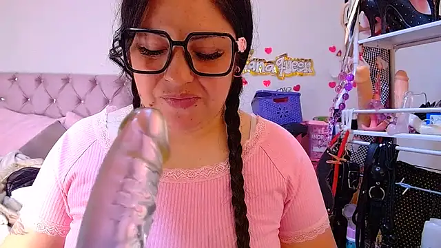 lanaqueen699 webcam