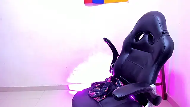miss_bigcockts webcam