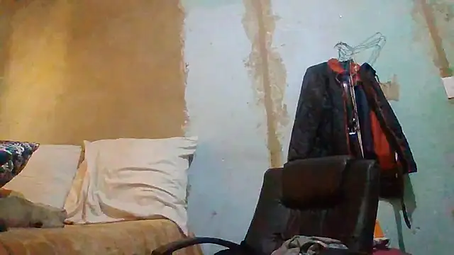 Nicky52 webcam