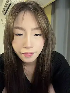 Uugirl00 live cam on StripChat