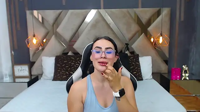 MartinaaFit live cam