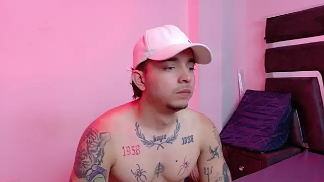 AliceandMax webcam