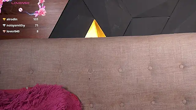 ly_lulu webcam