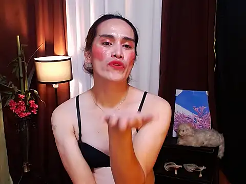 HornyKerujieTrans webcam