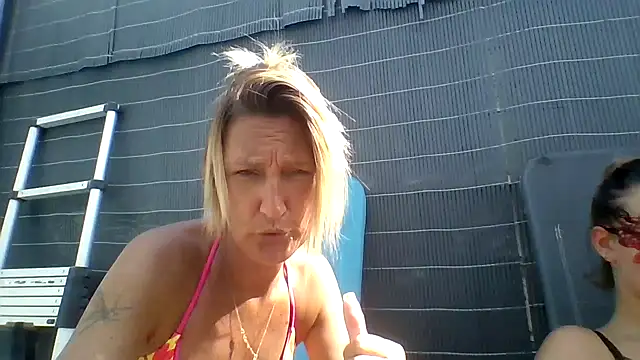 JeuneCharme1 webcam