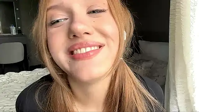 LinaPawss webcam