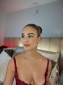Lia_Brooks