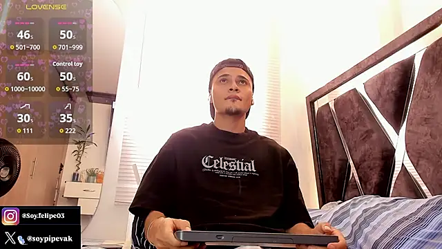 soyander03_ webcam