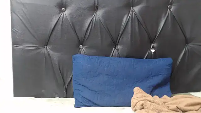 Ebonyboobsmilk