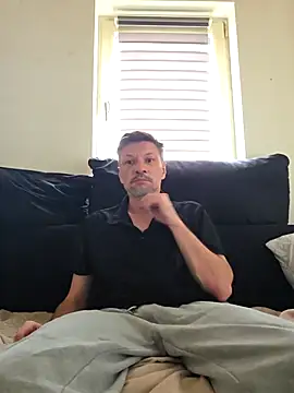 tomek84 (Ask my age) - Taking off clothes+jerking off+ cum 💧