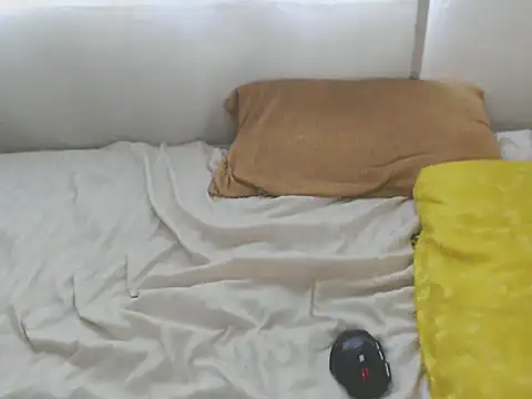 caramel_ebony1 webcam