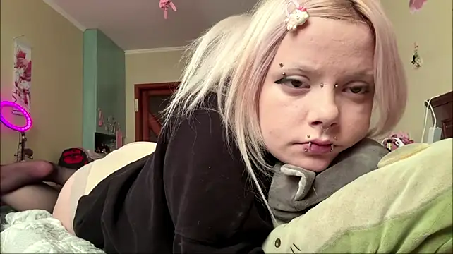 MadalineDragna webcam