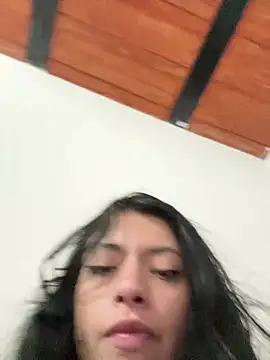 LiaCollings live cam on StripChat