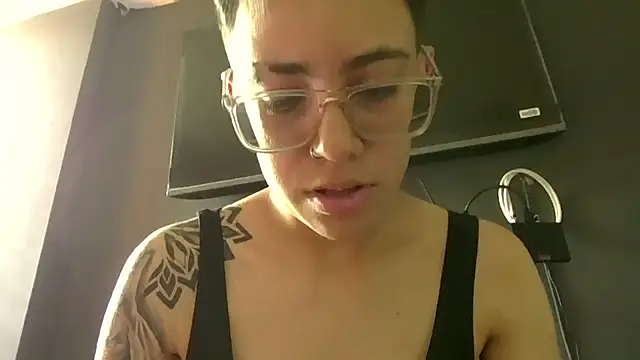 Cutie_Shy_ webcam