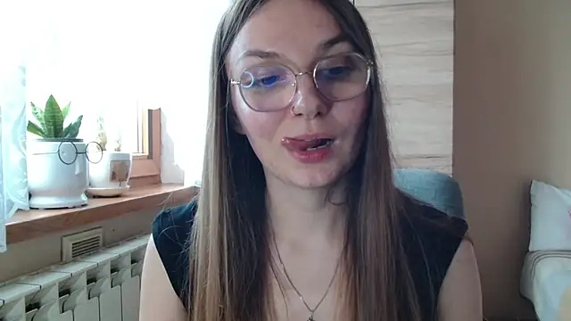 LooveELLYx webcam
