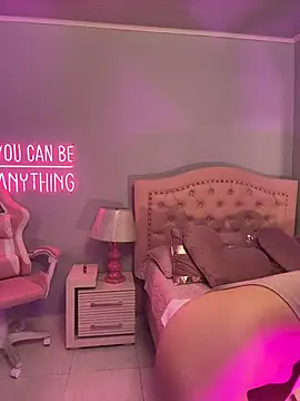 CharlotteBombon live sex cam