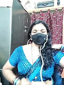 Leela_555 live cam on StripChat