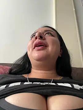 Abril_Luv webcam