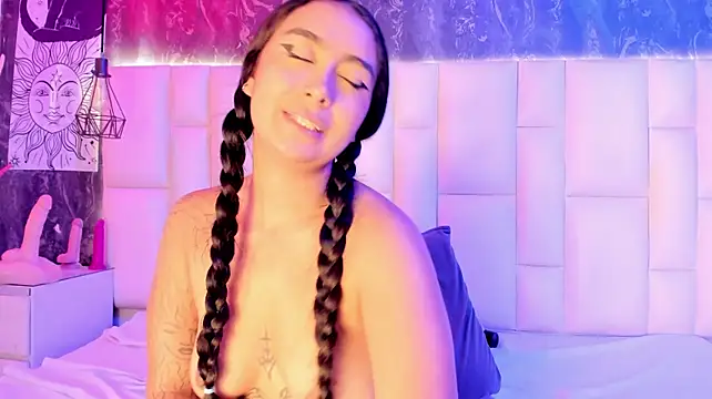 AntonellaQueenn profile