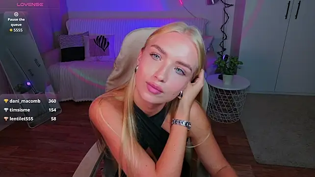 TessaGrays webcam
