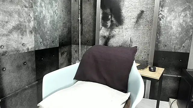 Gury_tattoo webcam