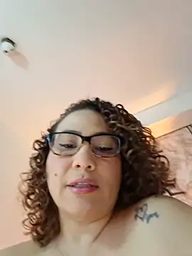 JuliRamirez webcam