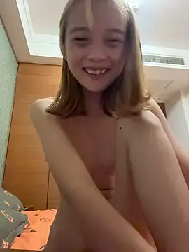 yangyang520-18girl (Ask my age) - 16tk bb特写＋跳舞 20分钟