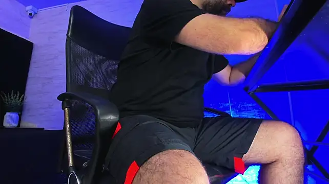 jhon_bear03 (M young) - worship your king until he cum1