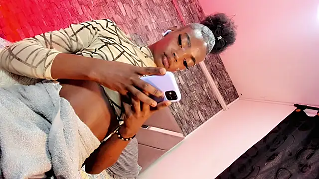 Keily_Tsx1