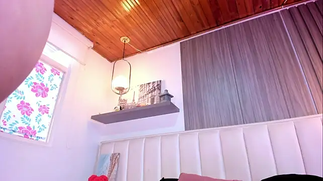 SofiCandy_ live cam on StripChat
