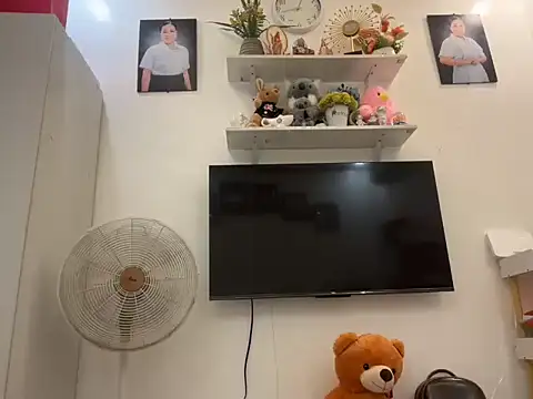 NaughtySCARLETSIN webcam