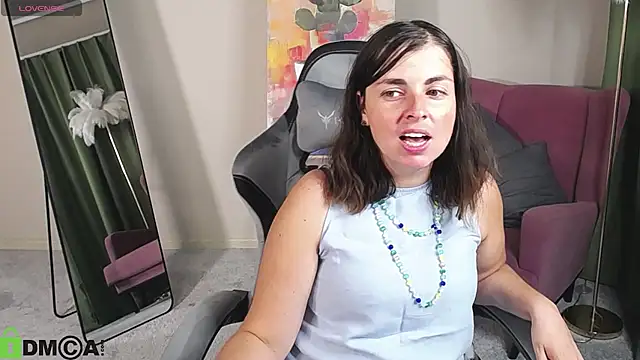MartaEdams webcam