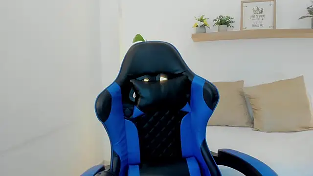 bella_99_ webcam
