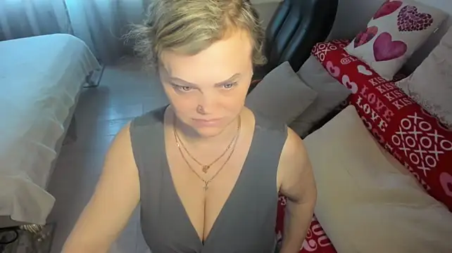 MildMature webcam