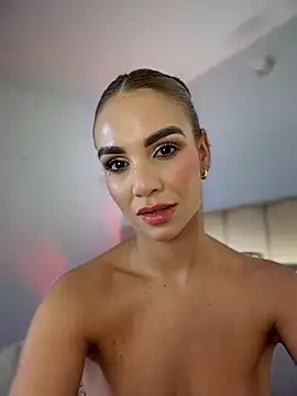 Lia_Brooks