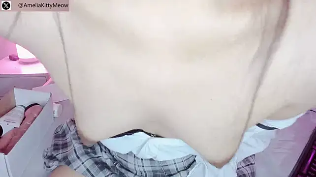 Amelia75 webcam