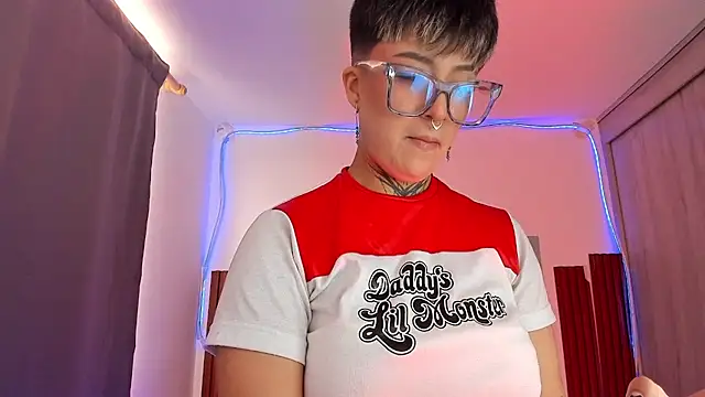 Rebeka-baker webcam