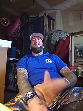 Beardedtattood live sex cam