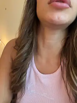 Webcam Model(-Alisa) is live