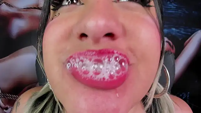 miss_danika webcam