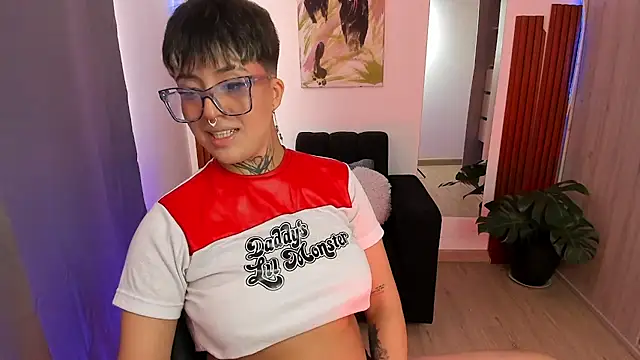 Rebeka-baker webcam